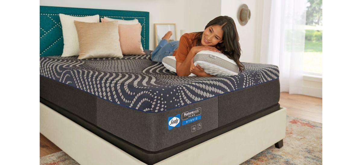 Brenham Firm Hybrid Mattress - Factory Furniture Outlet Store